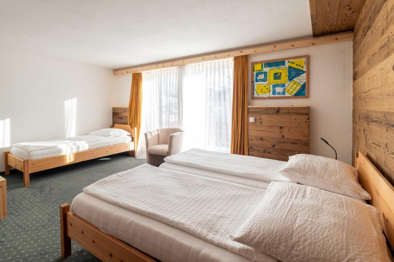Hotel Grischuna Bivio Exteriör bild